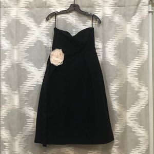 Lord + Taylor dress with pockets, size 4.